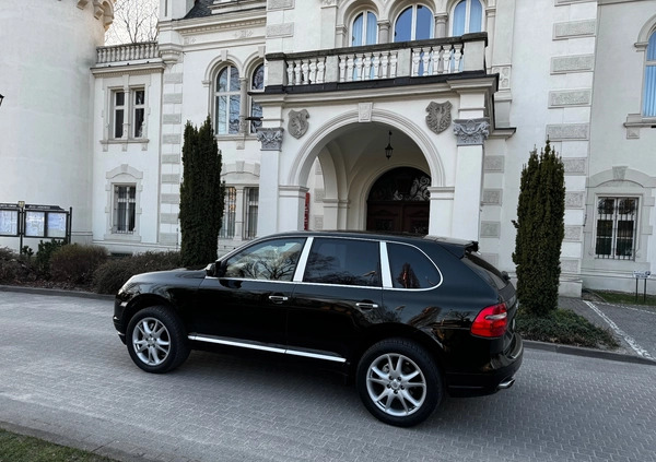 Porsche Cayenne cena 57999 przebieg: 176000, rok produkcji 2007 z Siechnice małe 172